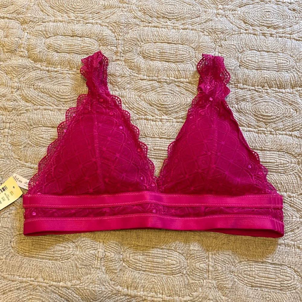 NWT Cotton On Magenta Lace Bra Sz M